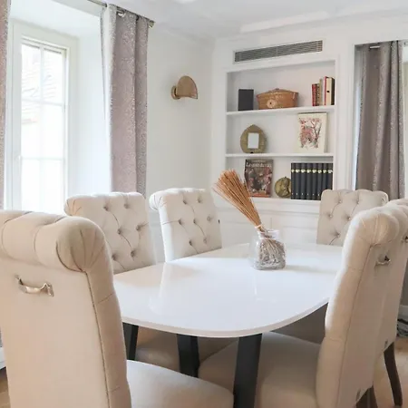 L 'imperial, Elegance & Volupte